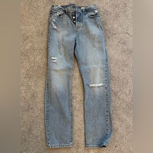 Women’s Levi 501 straight leg sz 28